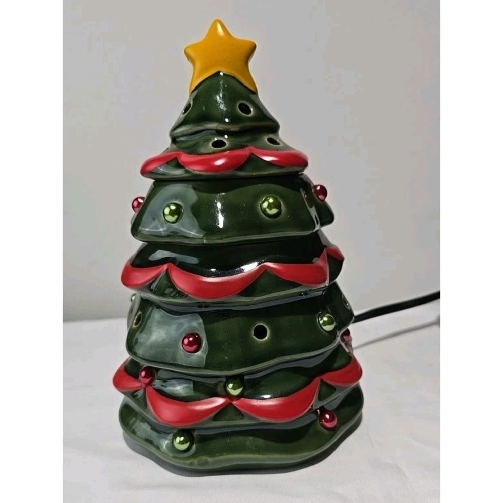 Scentsy RETIRED Christmas Tree Holiday‎ Collection Full Size Wax Warmer
